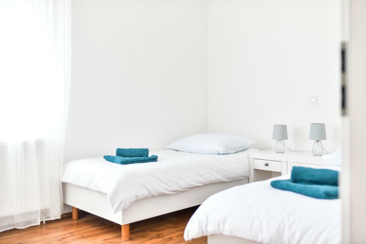 Apartman Space Ražanac Esterno foto