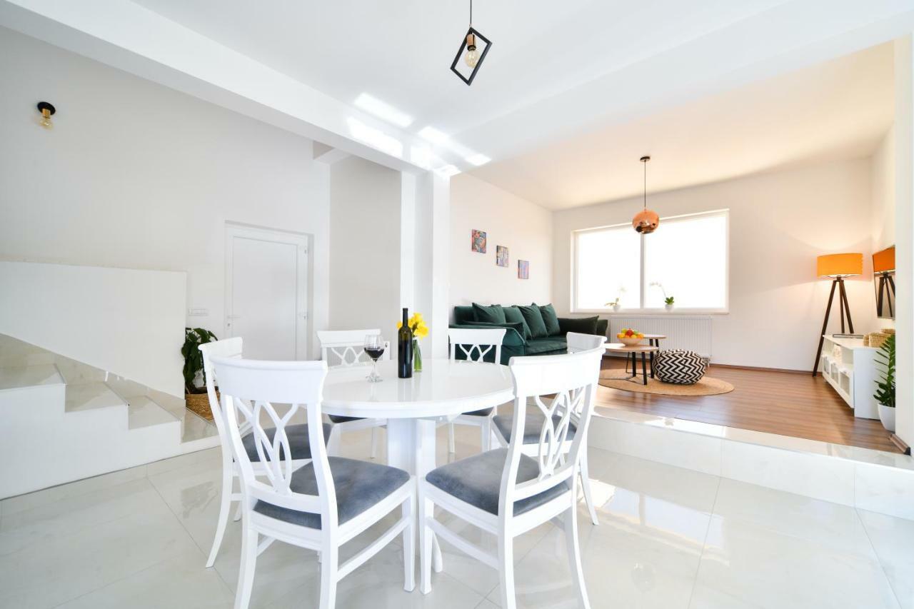 Apartman Space Ražanac Esterno foto