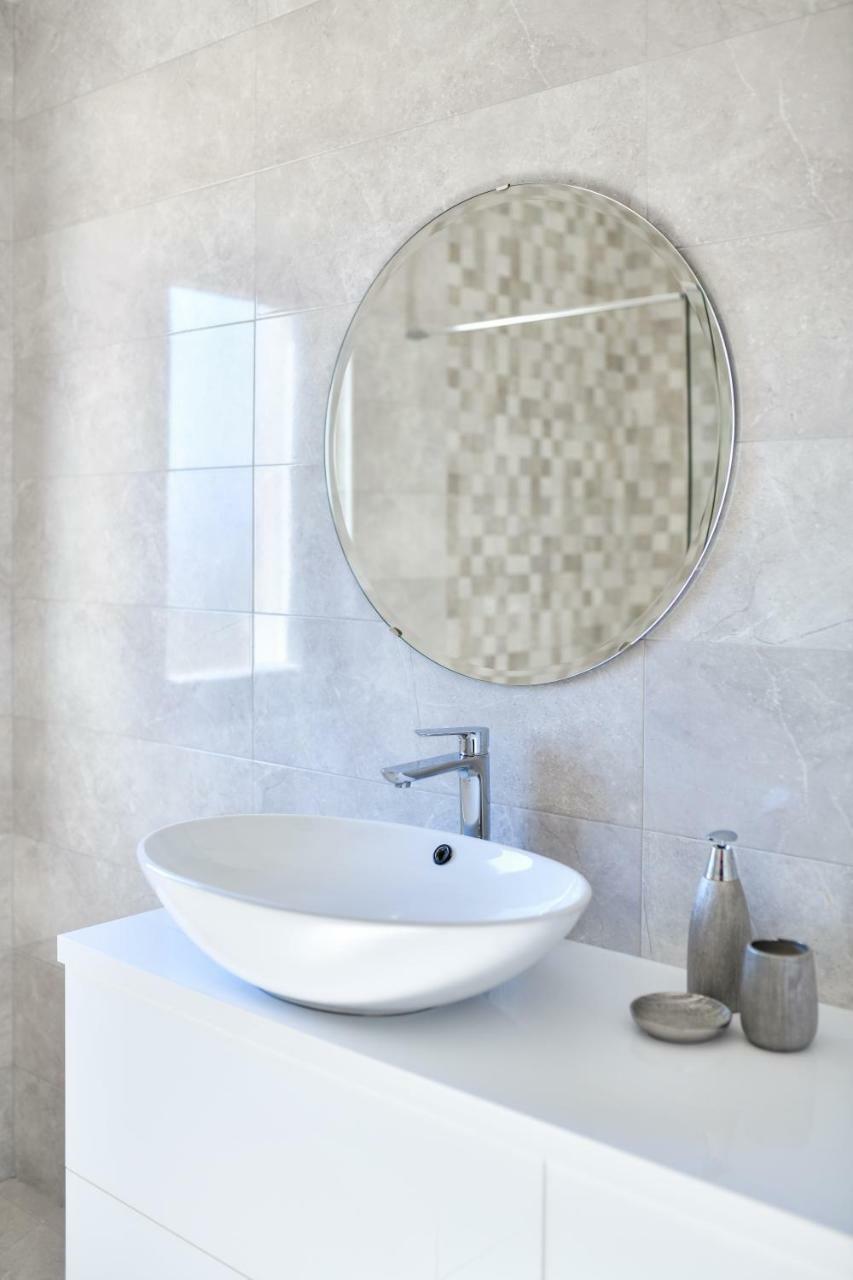 Apartman Space Ražanac Esterno foto